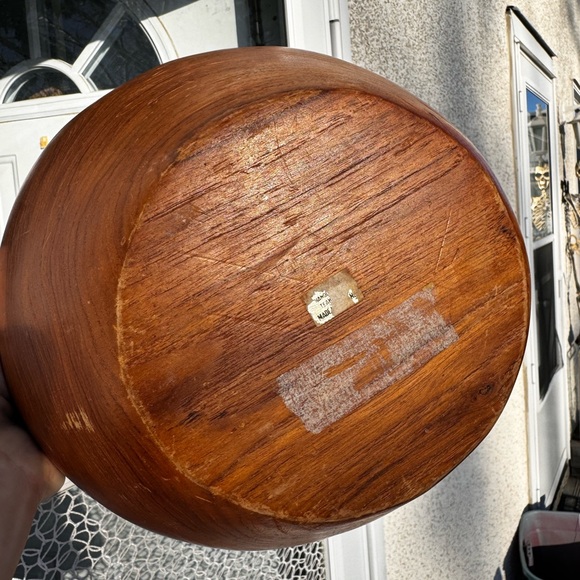 Vintage Elegant teak Bowl - Picture 6 of 10